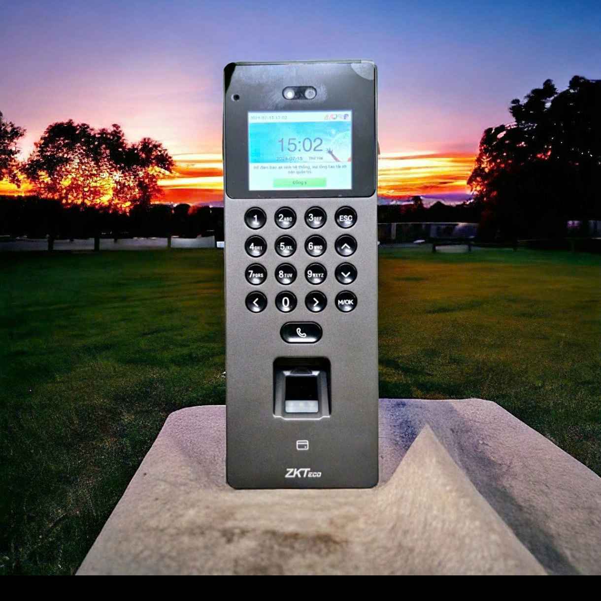 Máy chấm công khuôn mặt + vân tay kiểm soát cửa SenseFace 2A wifi