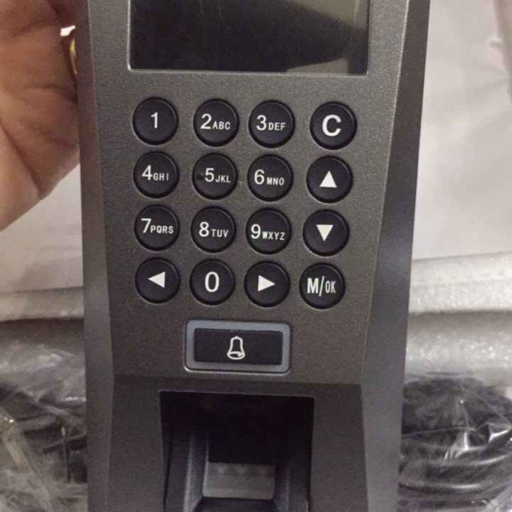 Máy chấm công kiểm soát cửa ra vào Ronald Jack F18